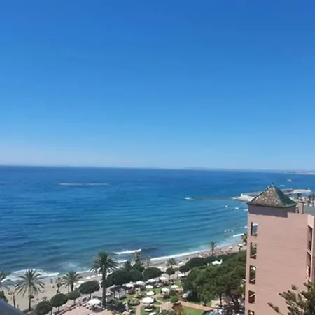 Nuevo Centro De * Marbellac